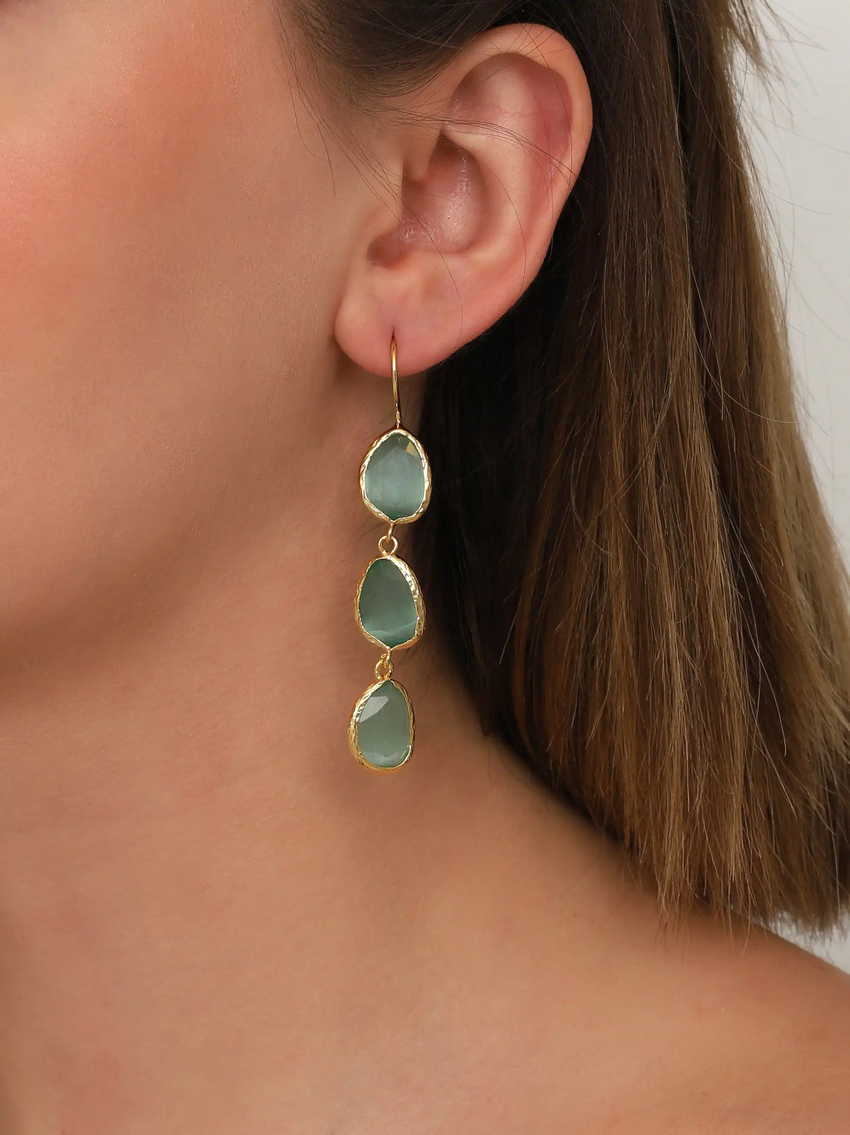 Green Triple Stone Drop Earrings – Elegant Layered Gold Design