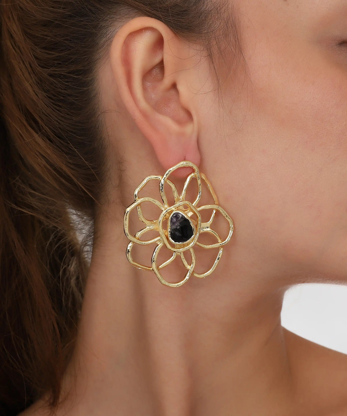 Gold Black Stone Openwork Flower Earrings