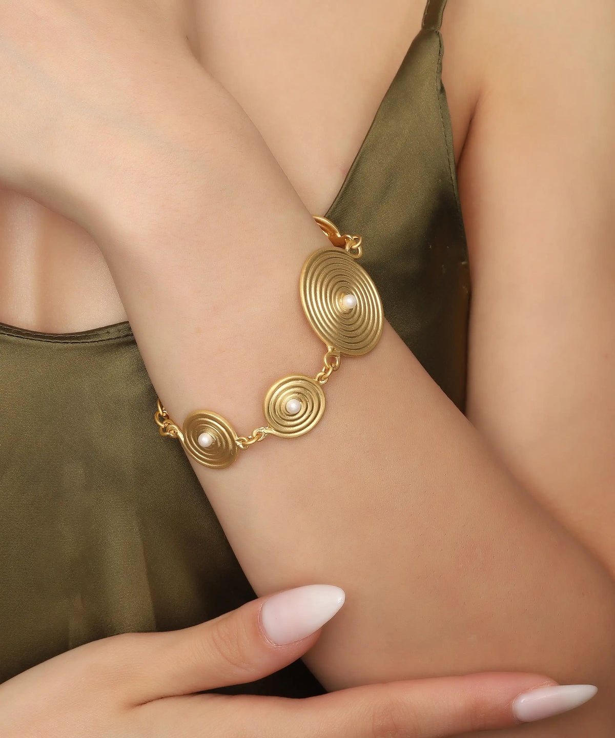 Gold Spiral Disc Pearl Bracelet