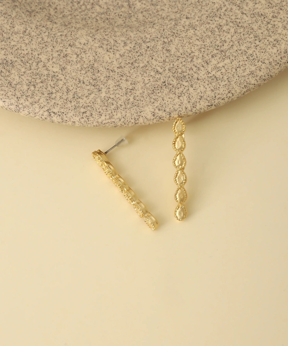 Minimal Gold Chain Bar Earrings