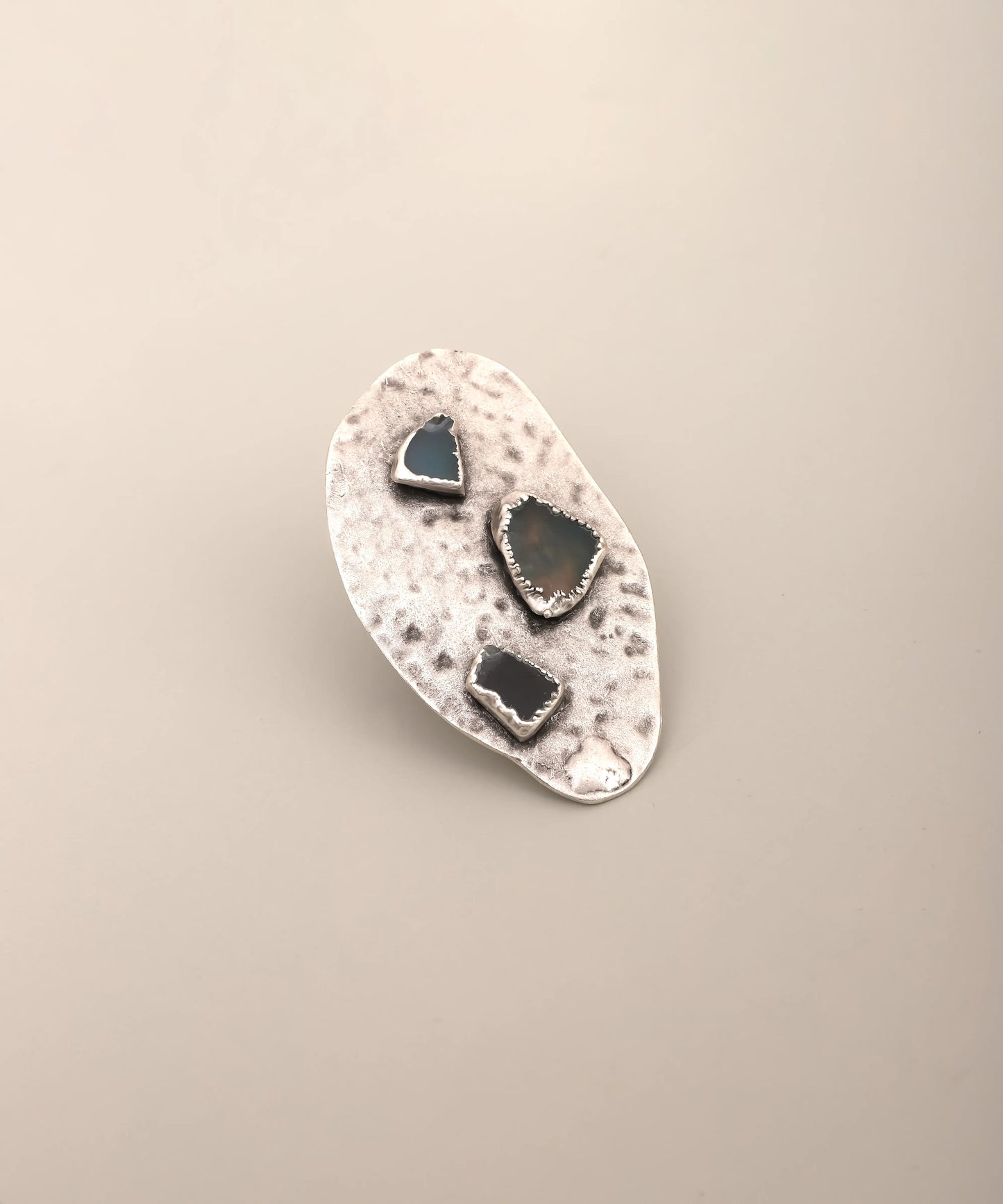 Oval Stone Textured Ring