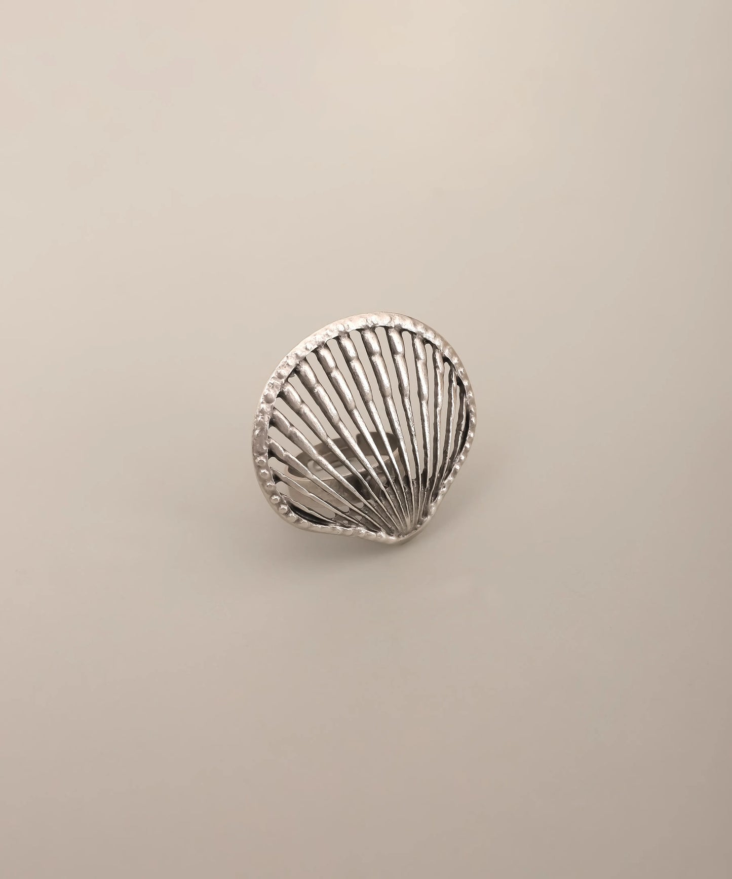 Shell Textured Statement Ring Silver