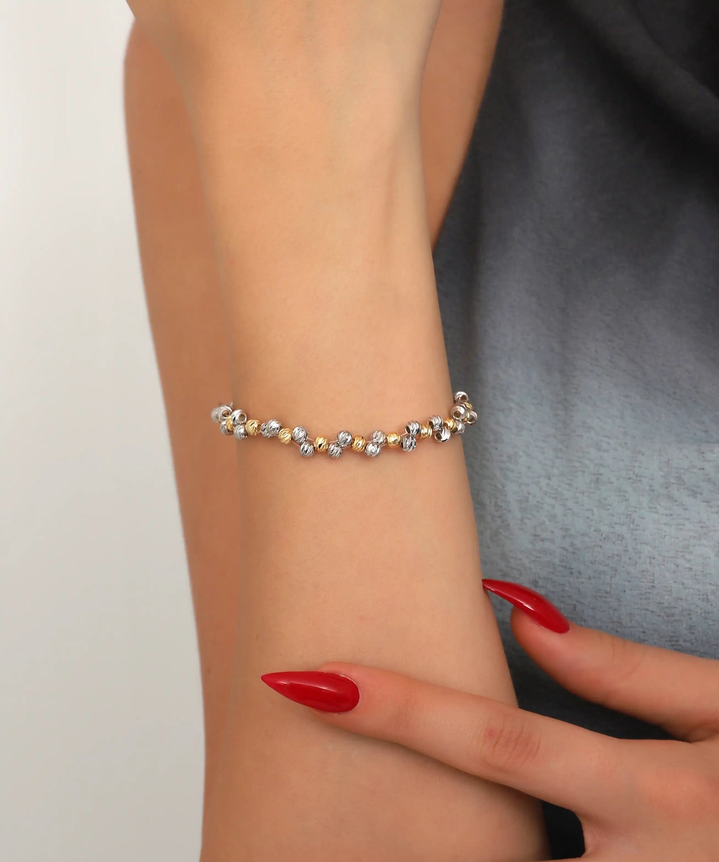 Delicate Tri-Tone Beaded Bracelet