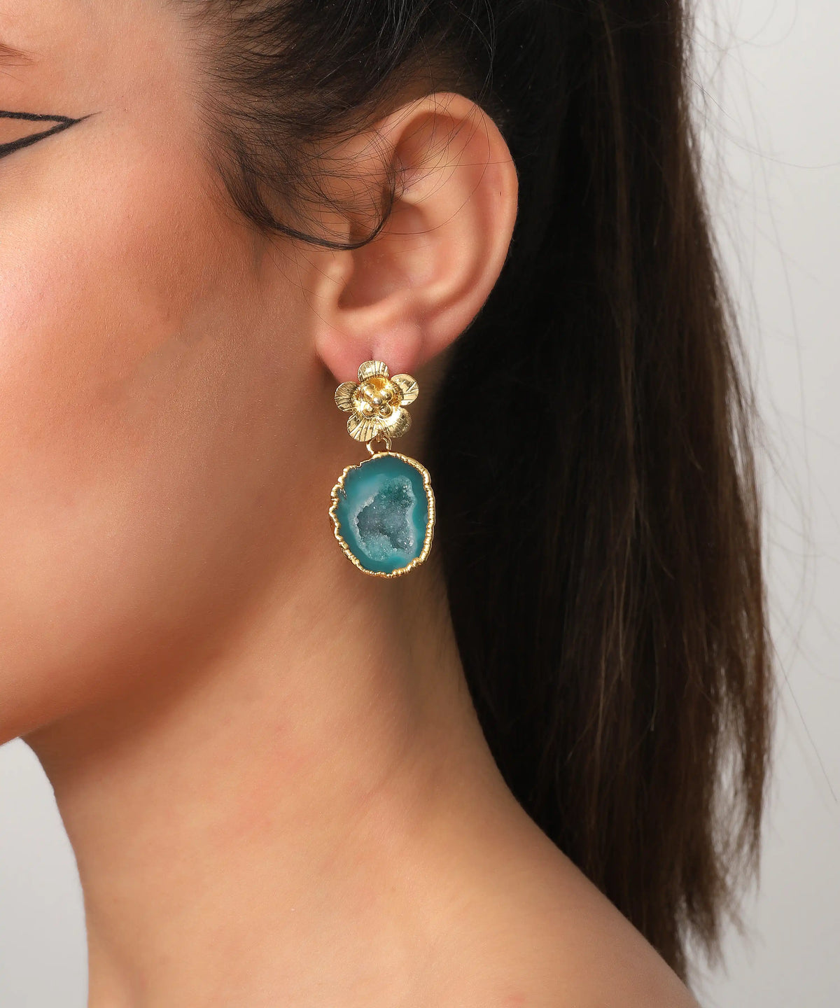 Gold Blue Agate Slice Drop Earrings – Natural Stone Statement Jewelry
