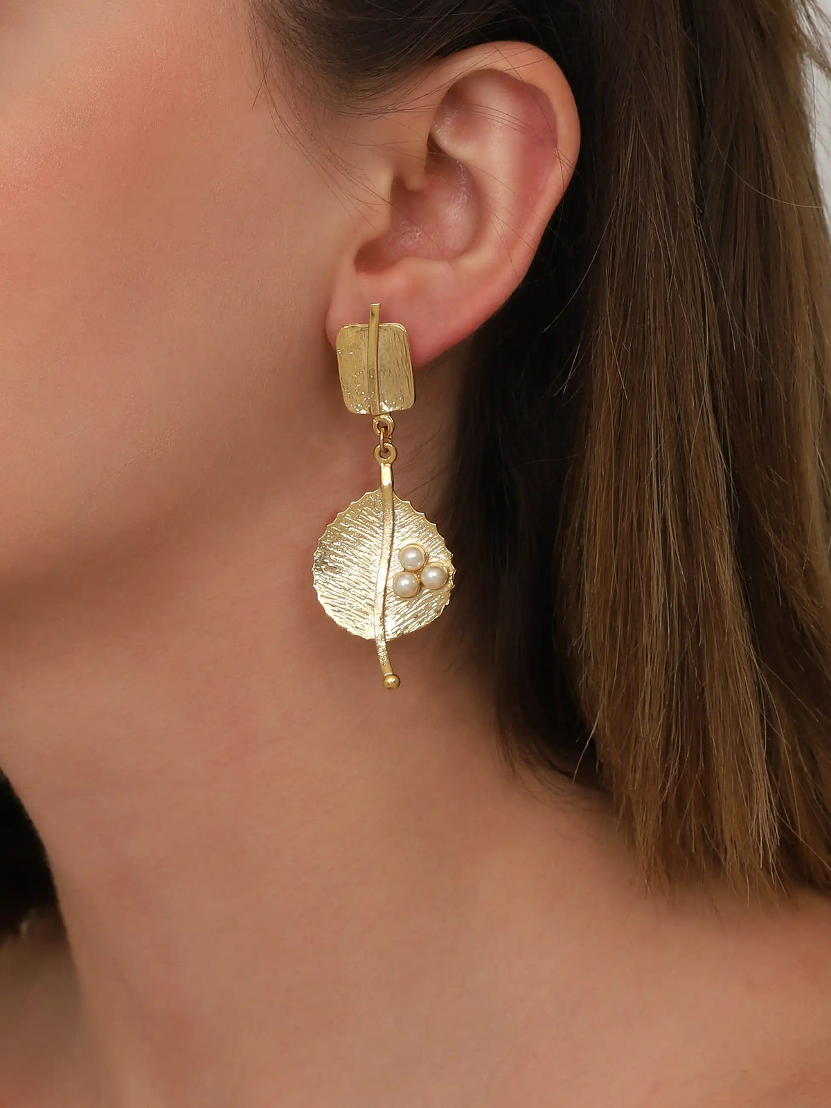 Gold Leaf Pearl Drop Earrings – Textured Botanical Statement Design