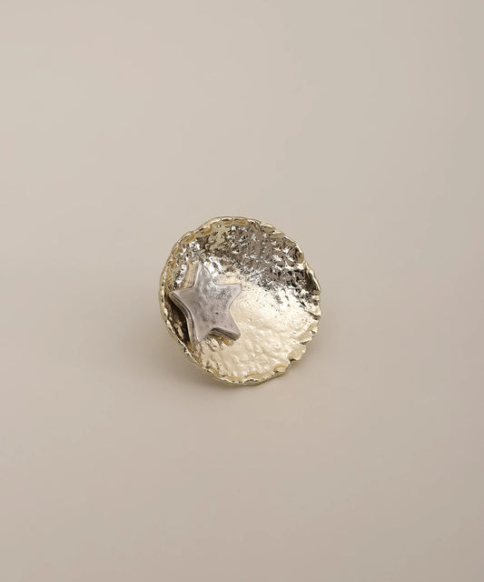 Hammered Disc Starfish Accent Ring Gold Silver Adjustable