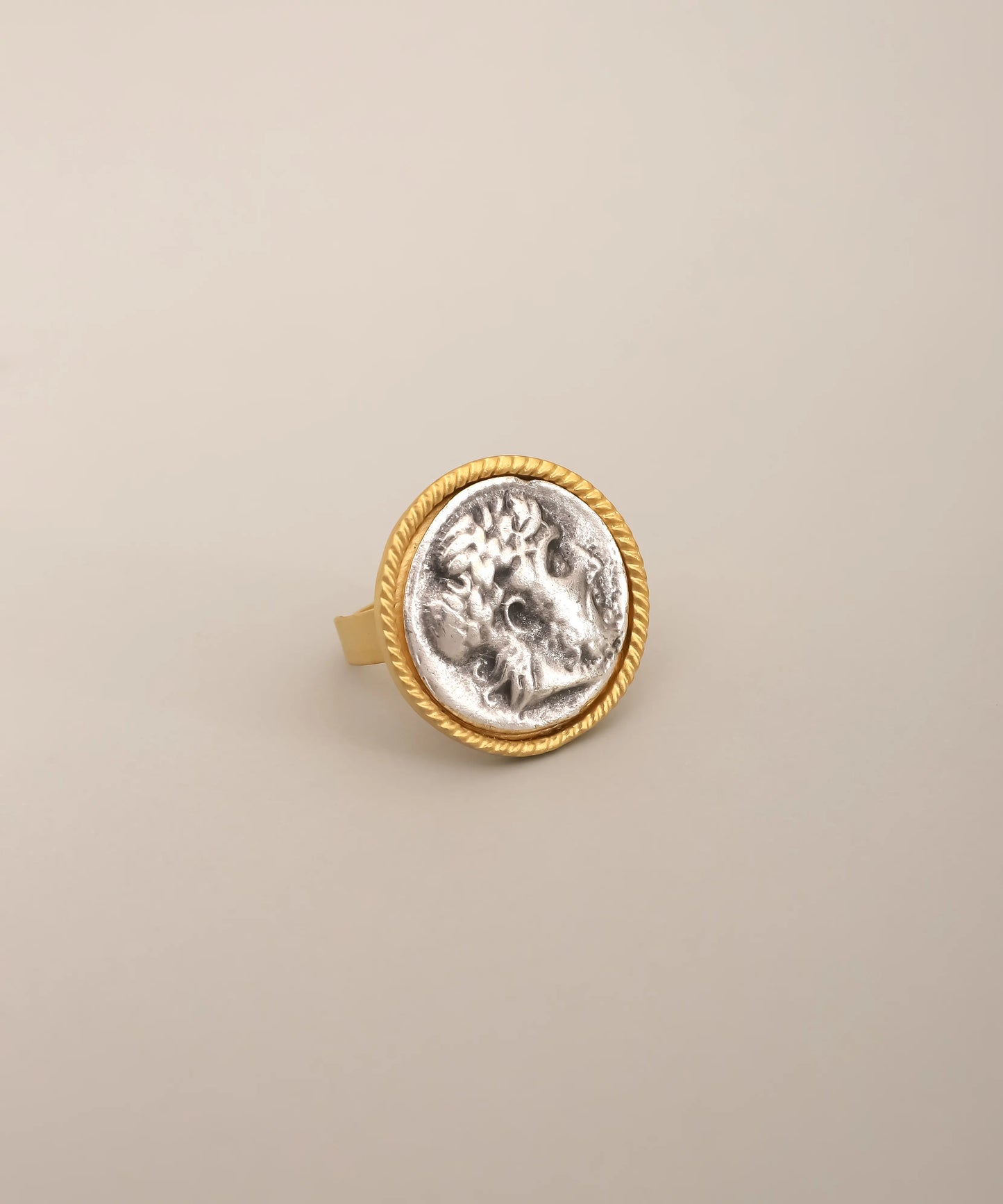 Coin Face Engraved Rope Edge Ring