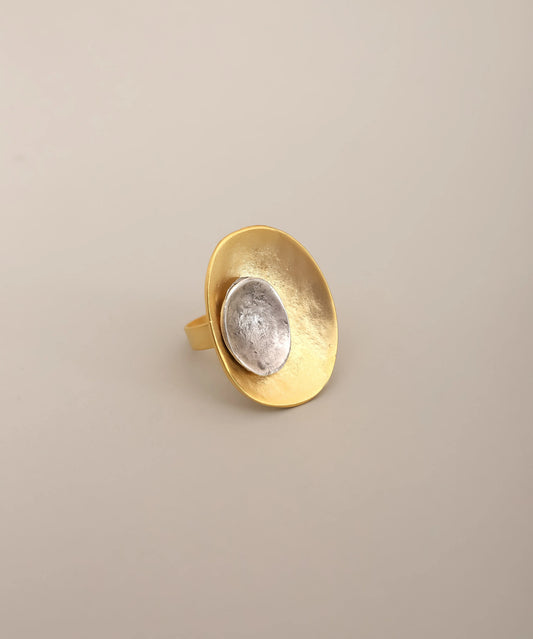 Gold Oval Dish Silver Center Ring