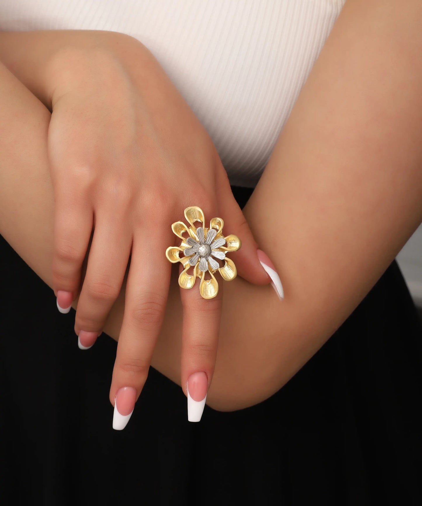 Gold Silver Floral Daisy Statement Ring