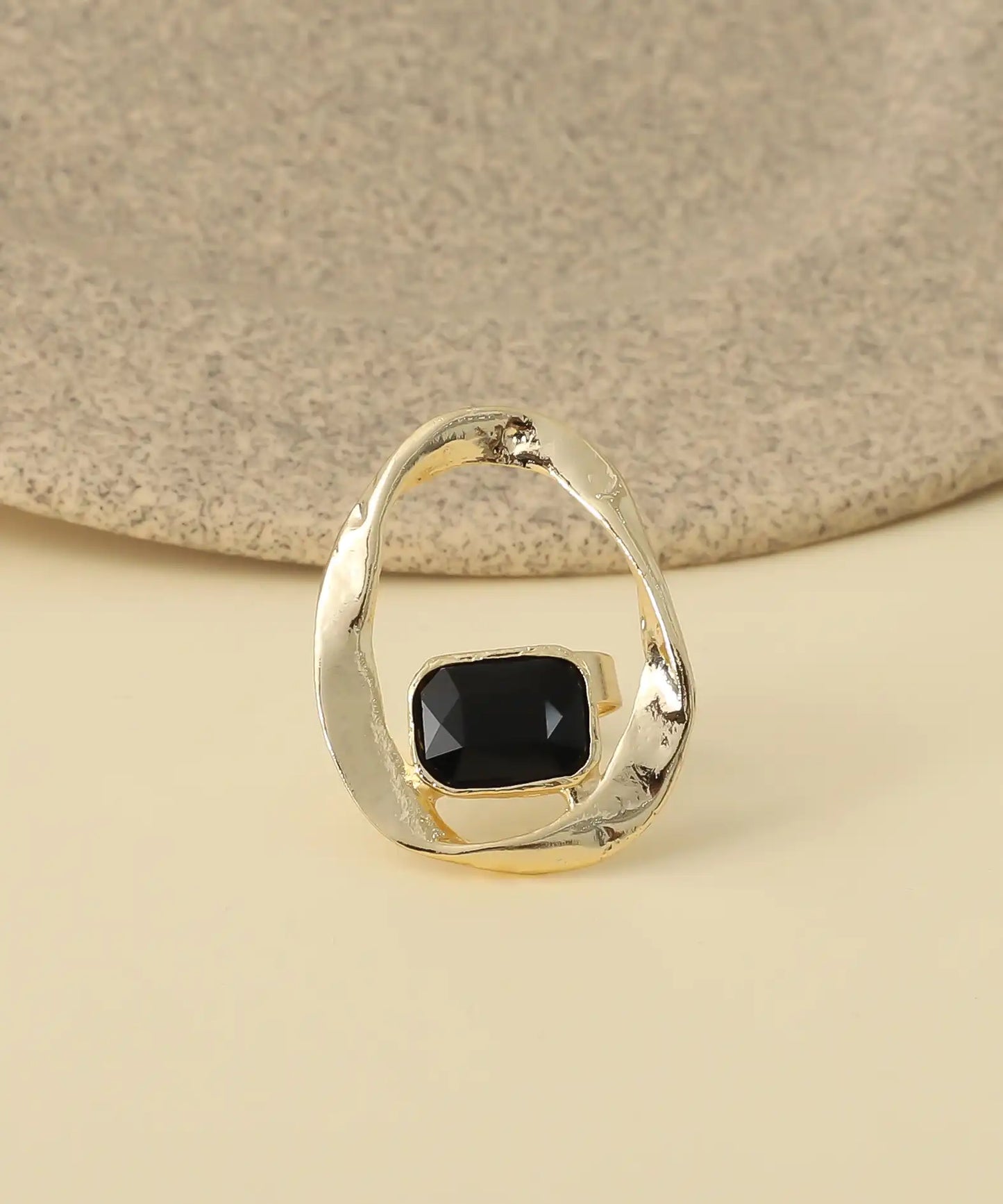 Organic Frame Black Stone Ring